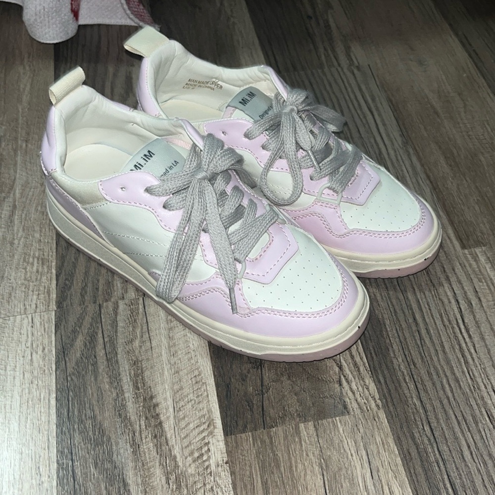 Mi.iM shoes.